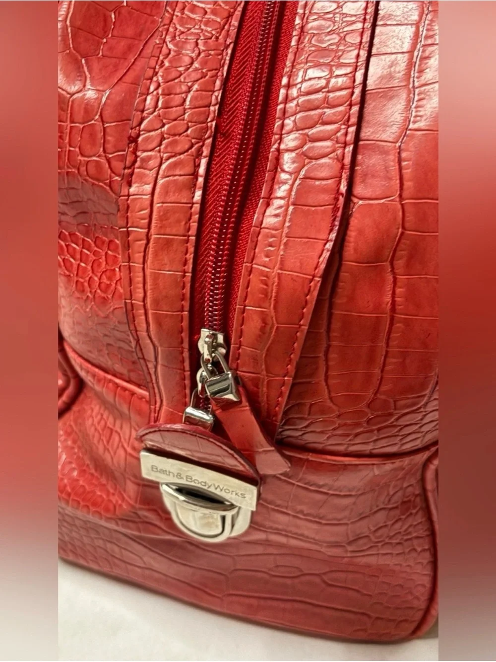 Red Crocodile Embossed Bath & Body Works Collectors Edition Luggage Set